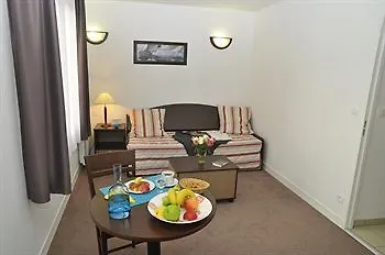Hotel-residence Zenitude Les Hameaux - Versailles Hotel Magny-les-Hameaux