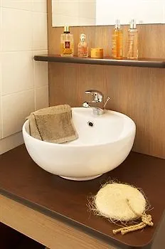 Hotel Hotel-residence Zenitude Les Hameaux - Versailles 3*