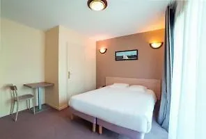 Hotel-residence Zenitude Les Hameaux - Versailles